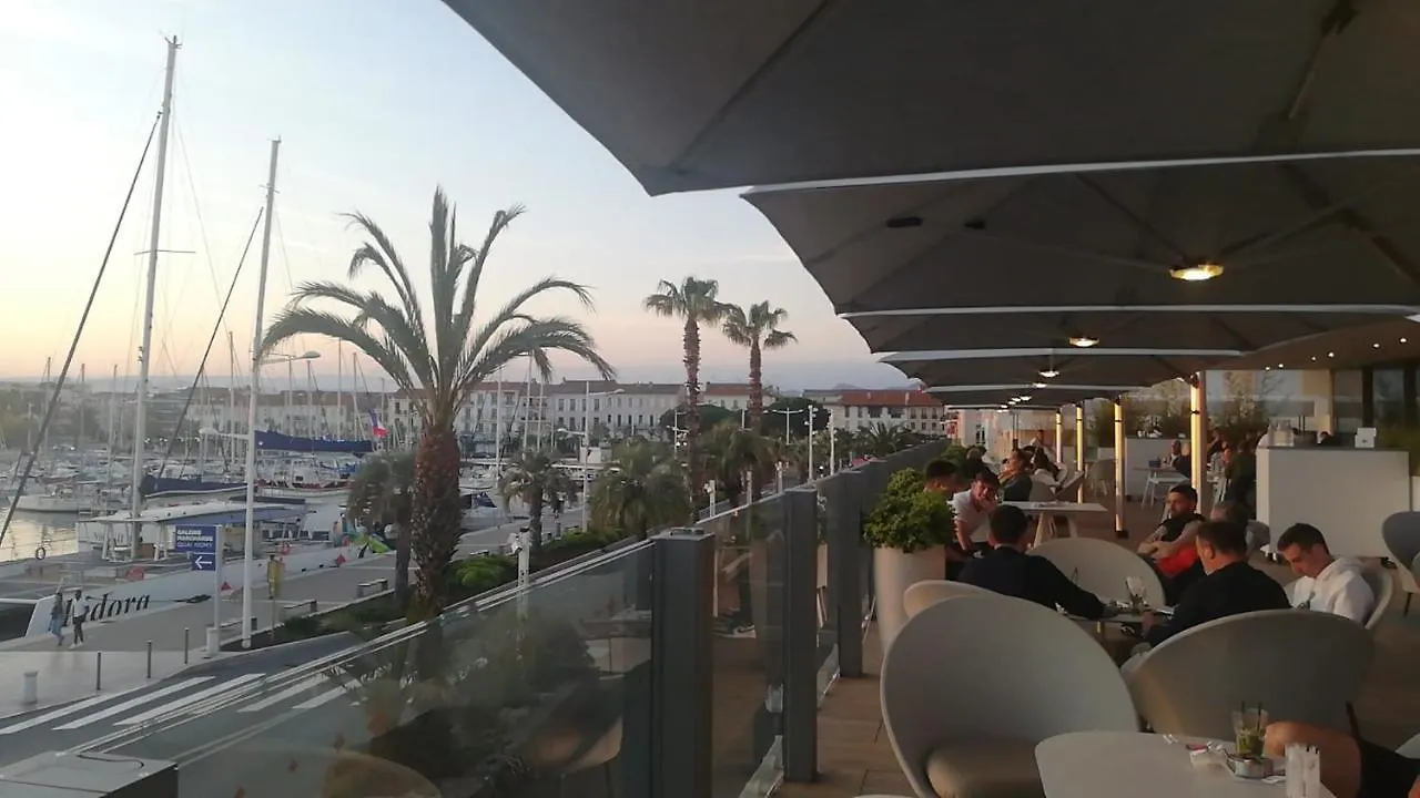 Apartment Appartement Vue Mer 75 M2 Saint-Raphael