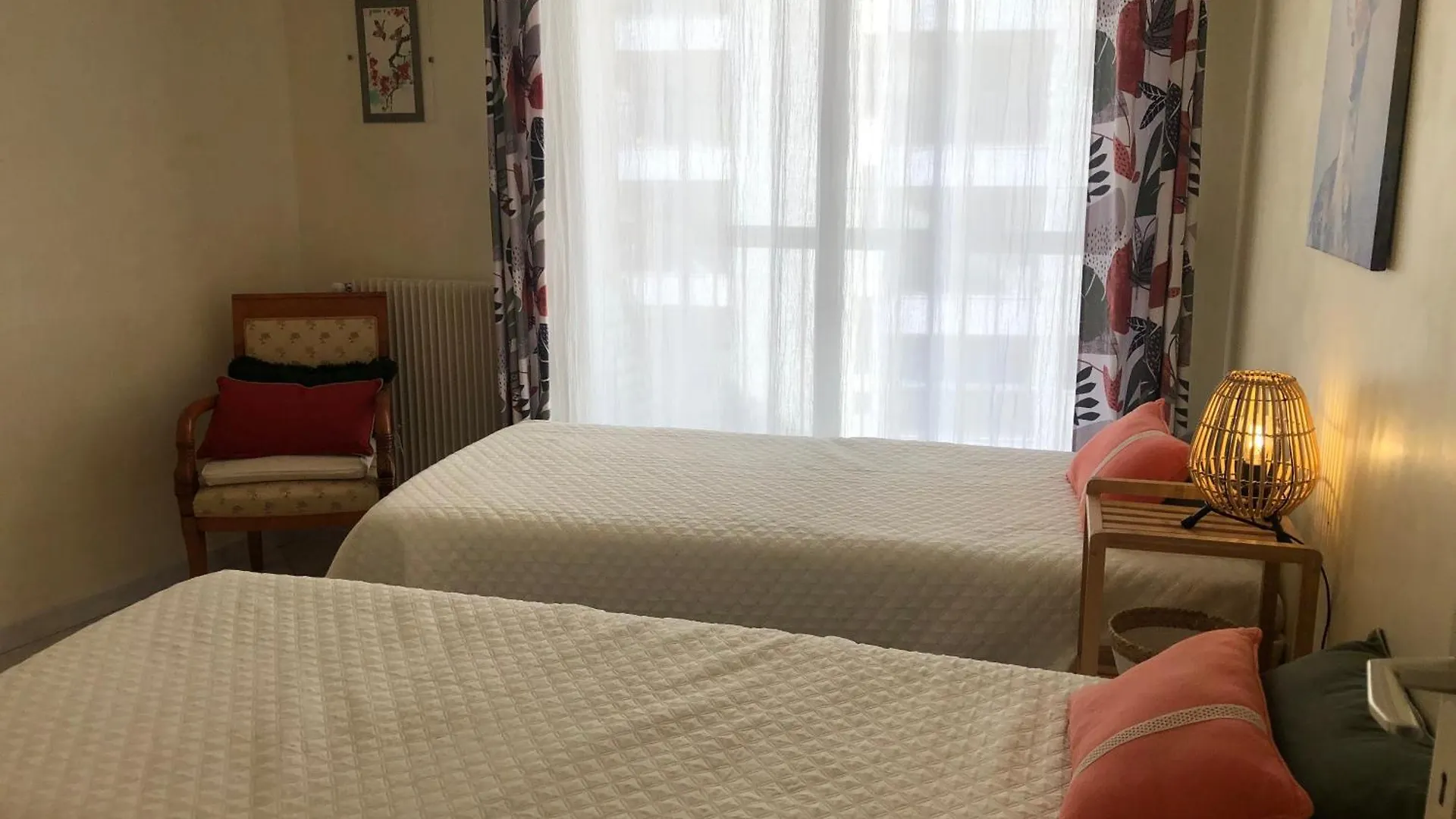Appartement Vue Mer 75 M2 Saint-Raphael  Apartment Saint-Raphael (Var)